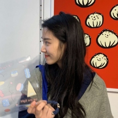小个子女生，请放弃“马丁靴”吧！今年流行这3双，不累脚还显高